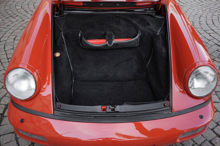 Porsche 964 Carrera 4