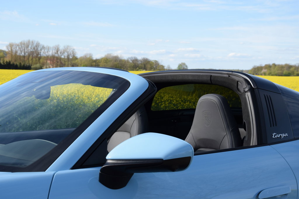 Porsche 992 Targa 4