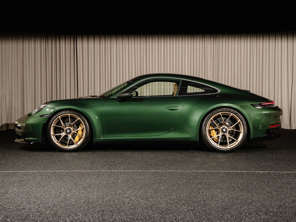 Porsche 992 GT3 Touring