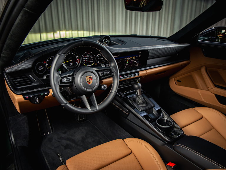 Porsche 992 GT3 Touring