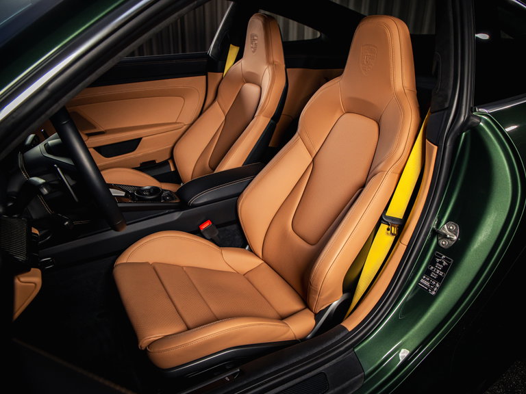 Porsche 992 GT3 Touring