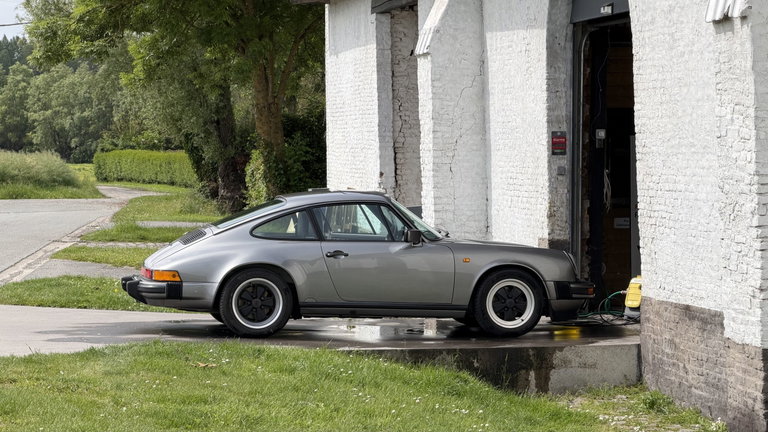 Porsche 911 Carrera 3.2