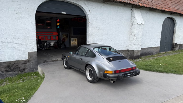 Porsche 911 Carrera 3.2