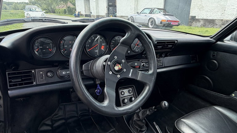 Porsche 911 Carrera 3.2