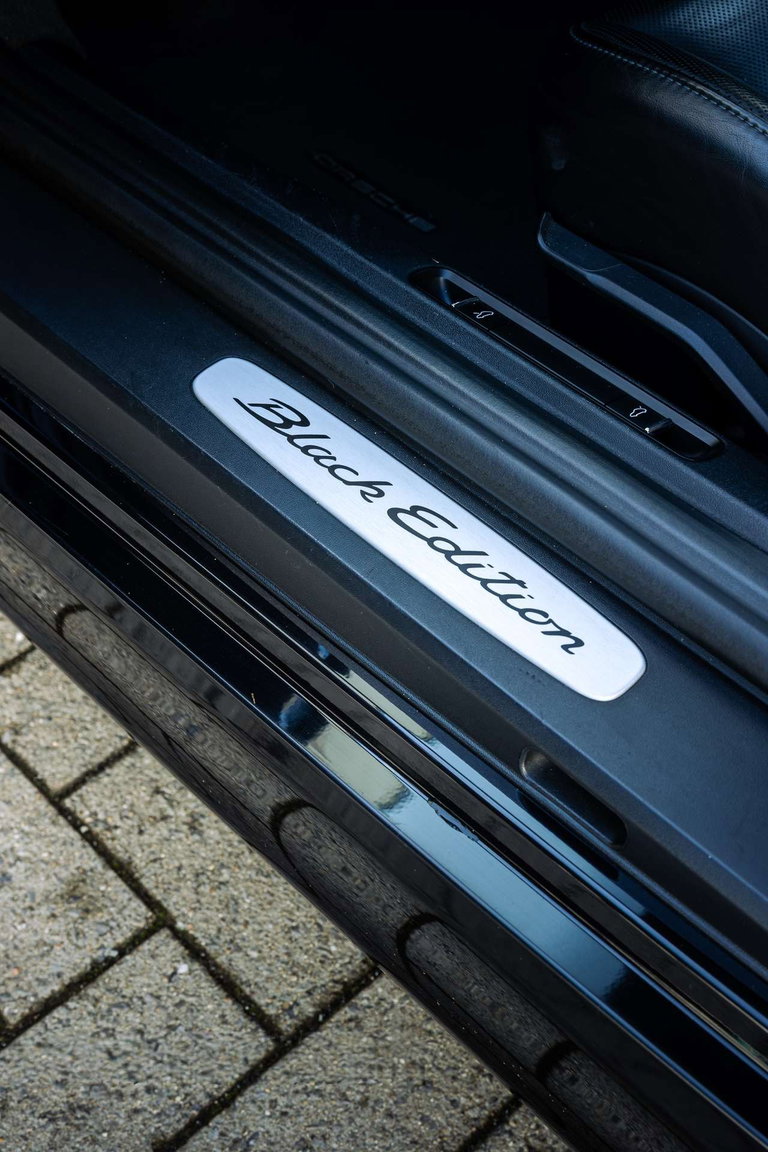 Porsche 981 Boxster Black Edition