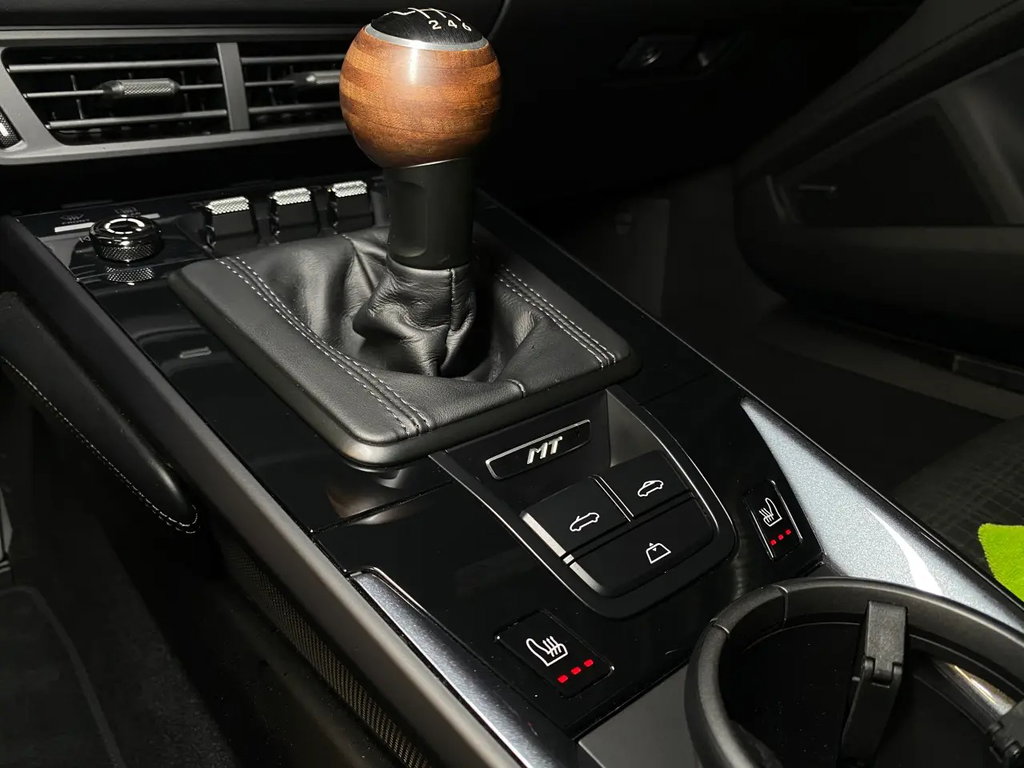 Porsche 992.2 Carrera T