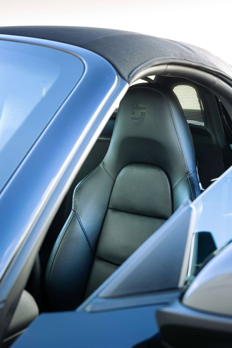 Porsche 981 Boxster Black Edition