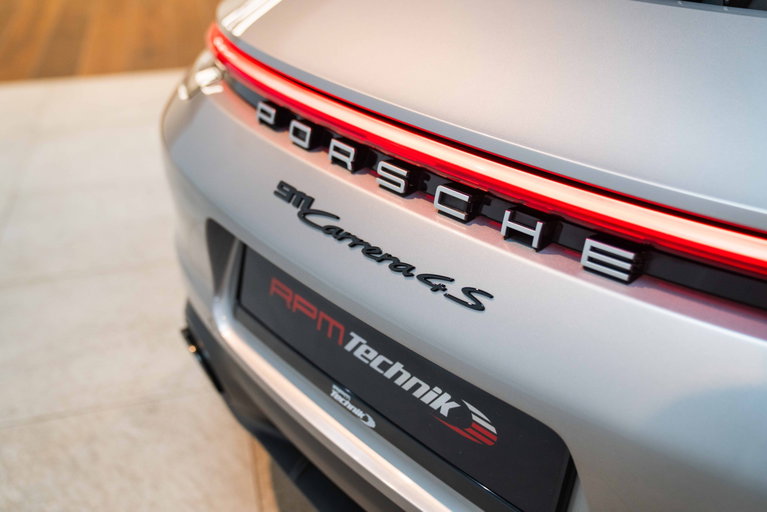 Porsche 992 Carrera 4S
