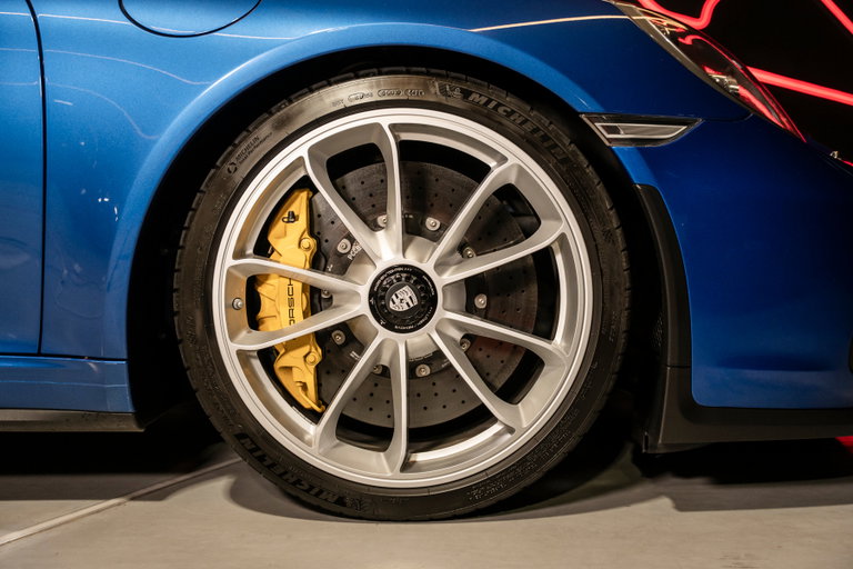 Porsche 991.2 GT3 Touring