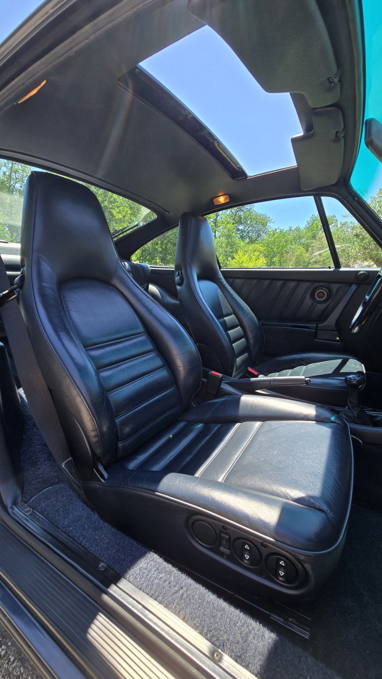 Porsche 964 Carrera 4