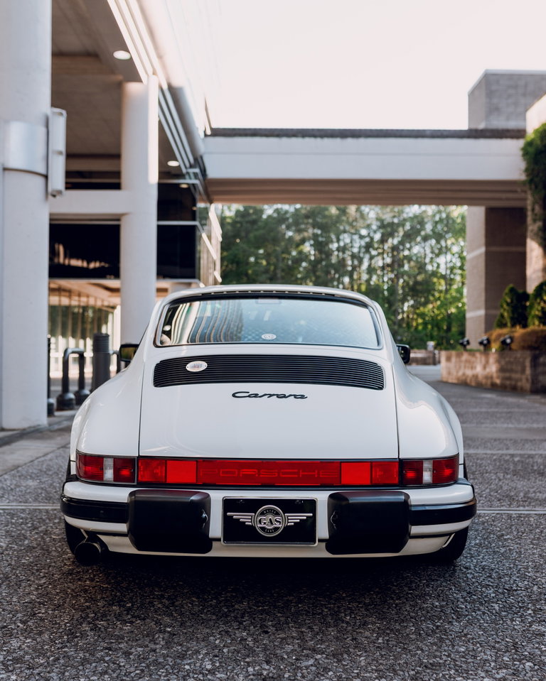 Porsche 911 Carrera 3.2