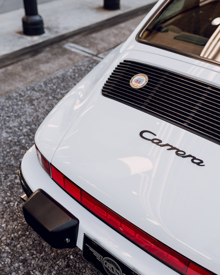 Porsche 911 Carrera 3.2