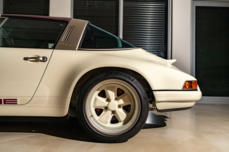 Porsche 911 Reimagined by Singer