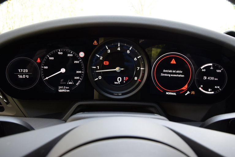 Porsche 992 Targa 4