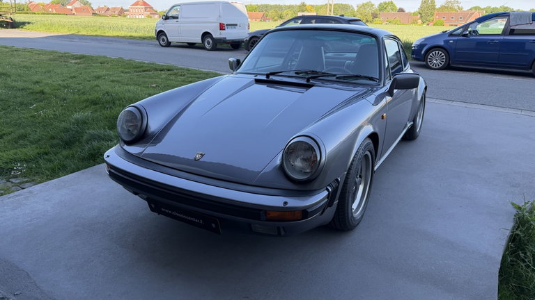 Porsche 911 Carrera 3.2
