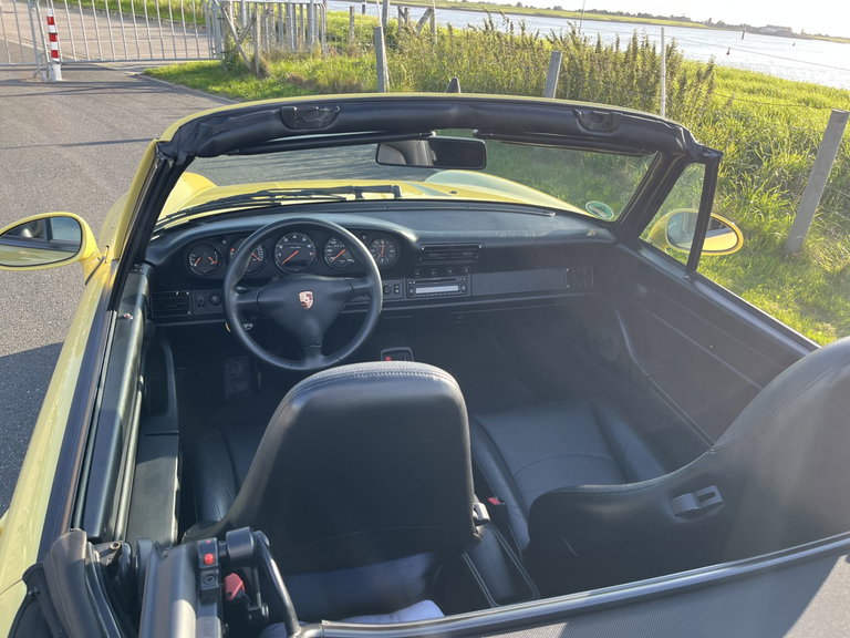 Porsche 993 Carrera