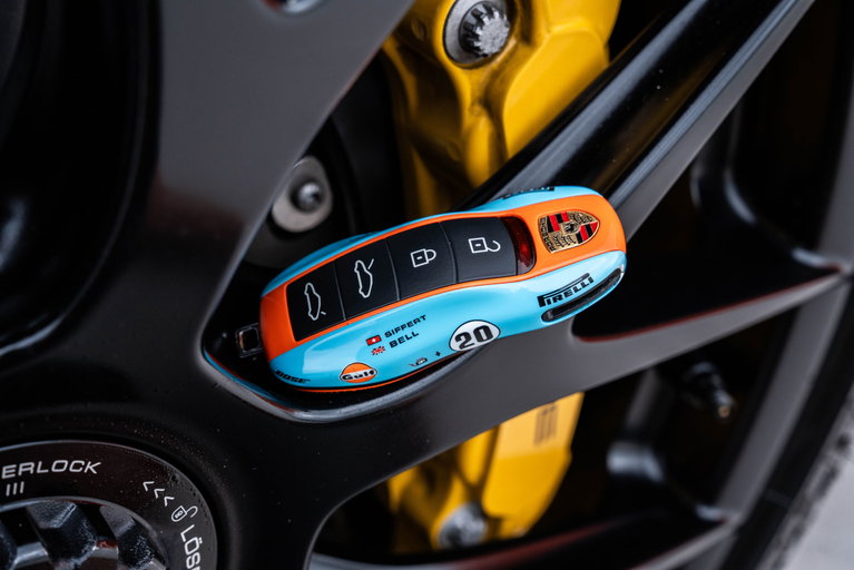 Porsche 718 Cayman GT4 RS