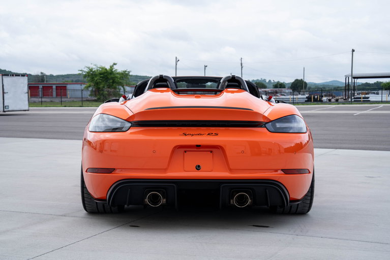 Porsche 718 Spyder RS