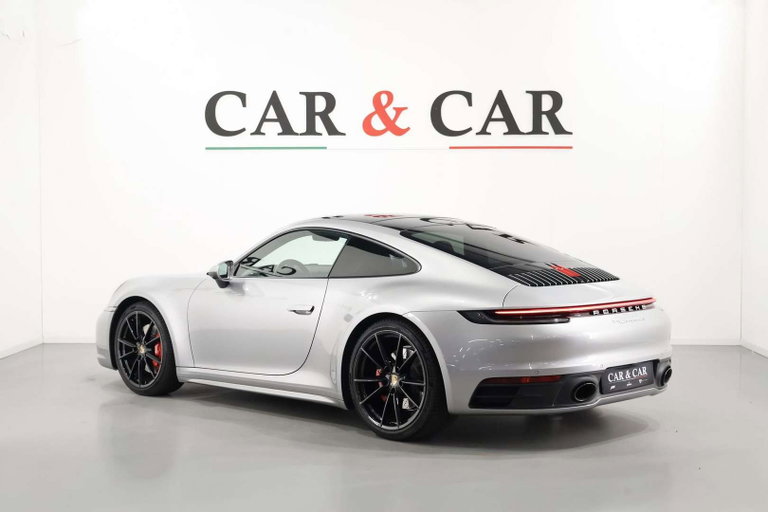 Porsche 992 Carrera 4S