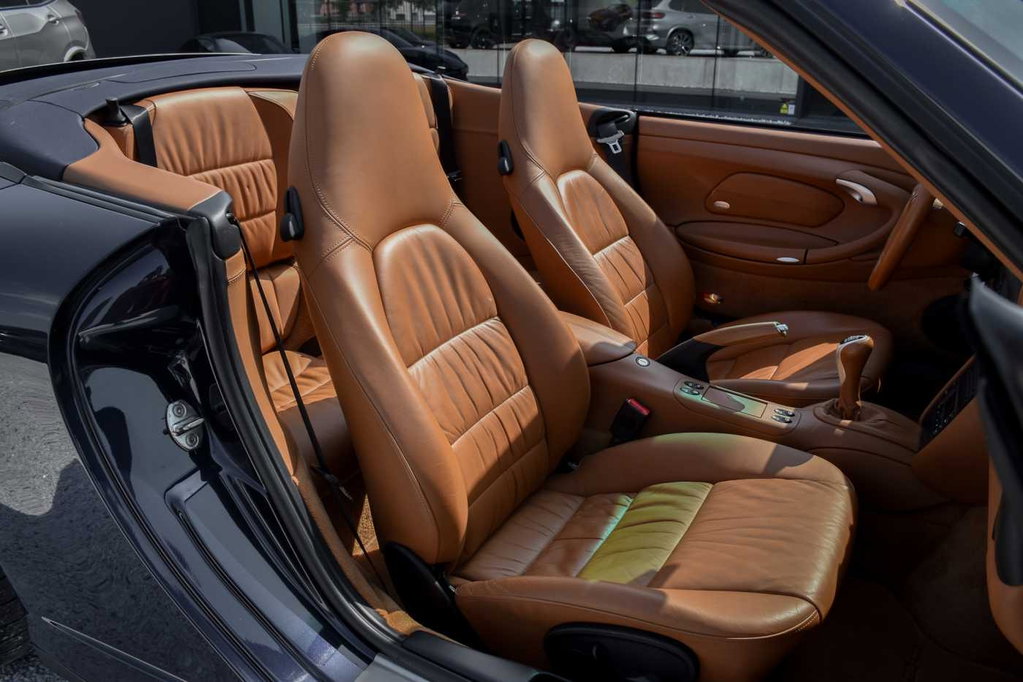Porsche 996.2 Carrera 4S