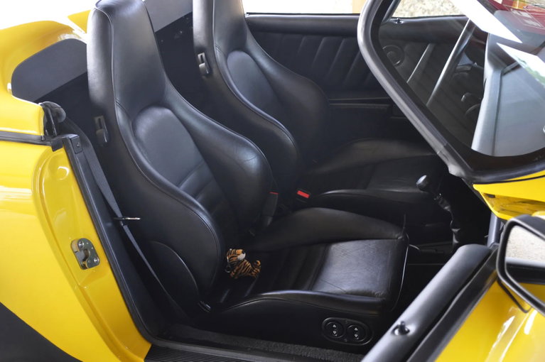 Porsche 911 Carrera 3.2 Speedster