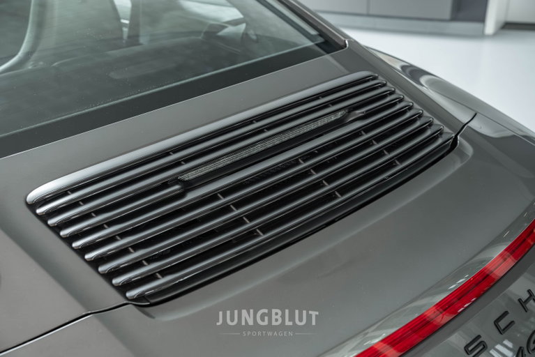 Porsche 991 Carrera 4 GTS
