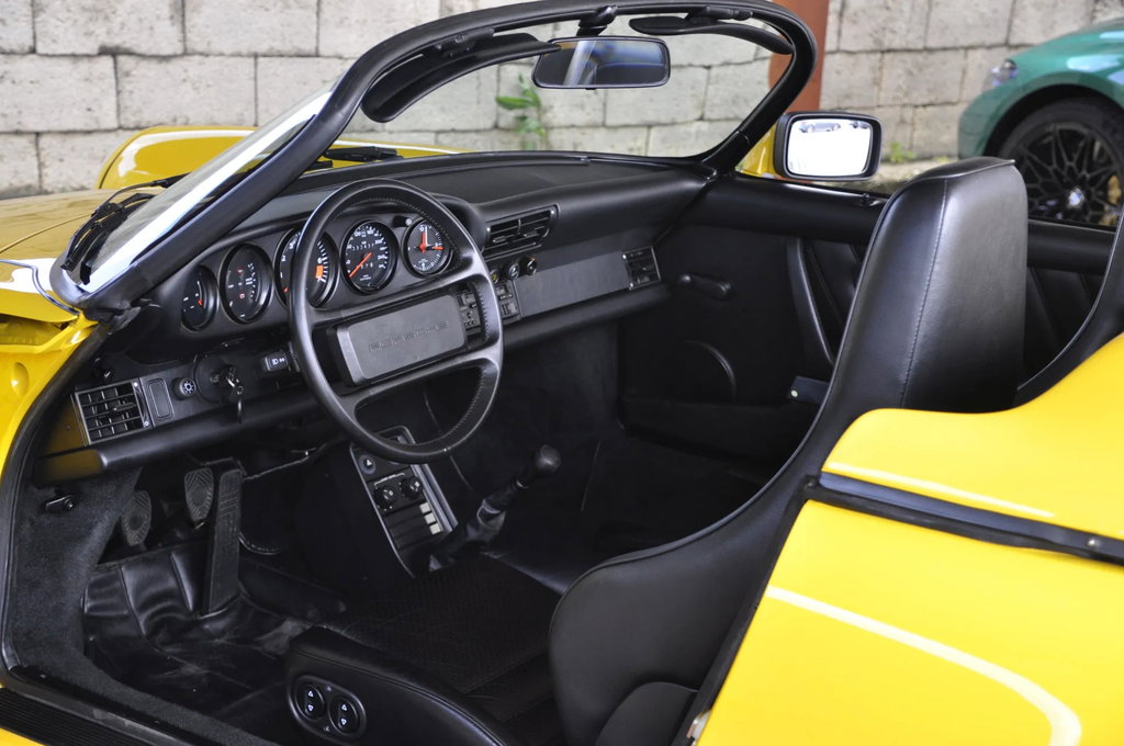 Porsche 911 Carrera 3.2 Speedster