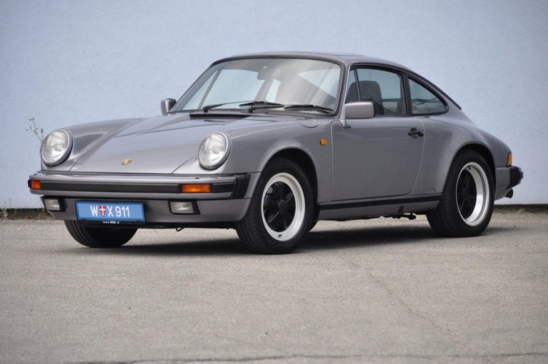 Porsche 911 Carrera 3.2