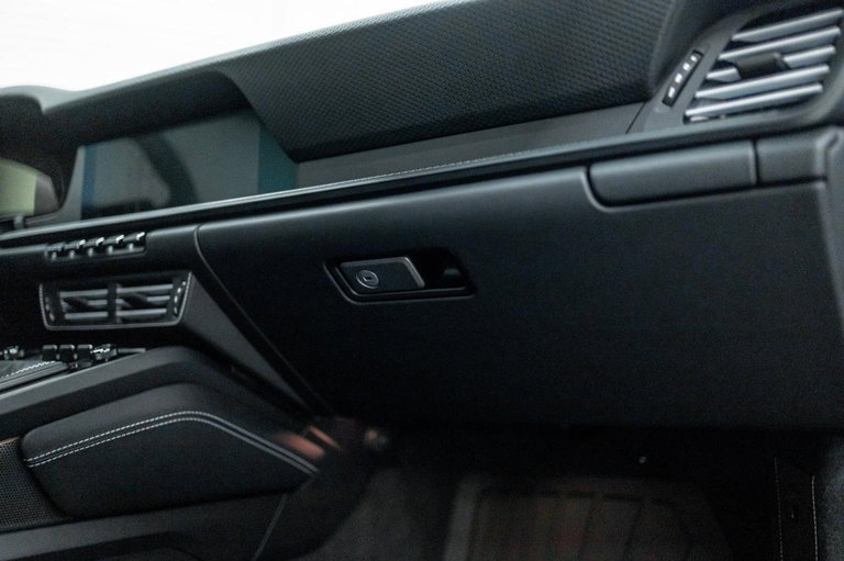 Porsche 992.2 GT3 Touring