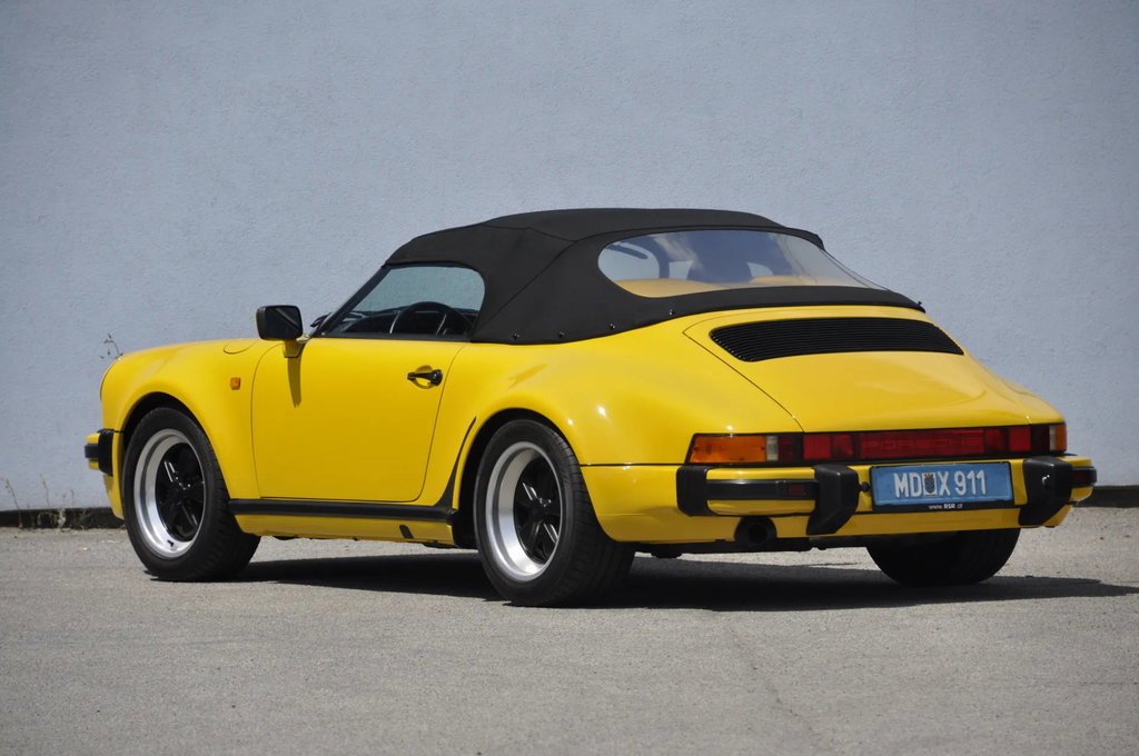 Porsche 911 Carrera 3.2 Speedster