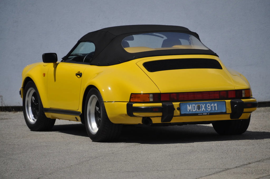 Porsche 911 Carrera 3.2 Speedster