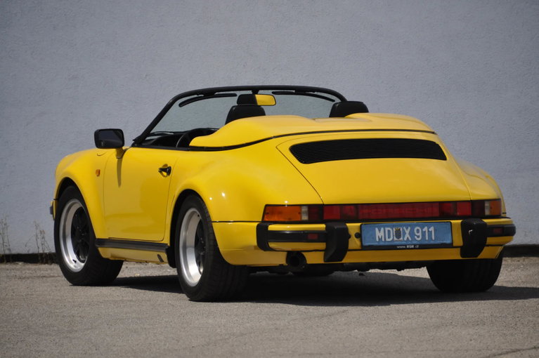Porsche 911 Carrera 3.2 Speedster