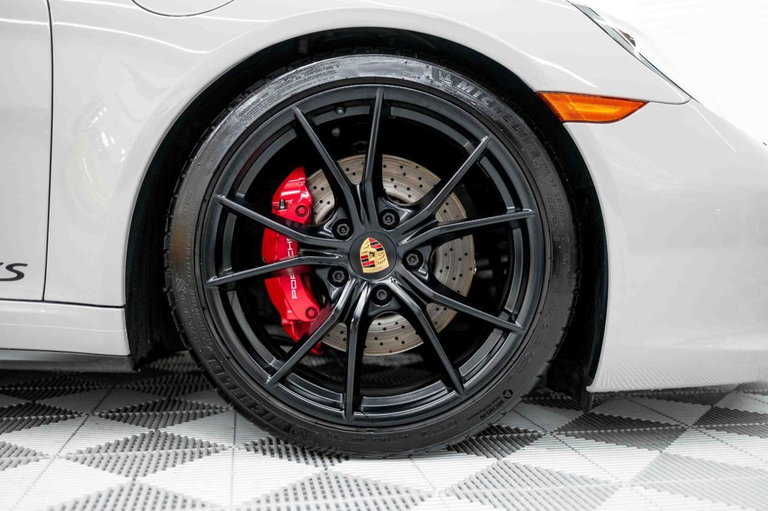 Porsche 991.2 Carrera GTS