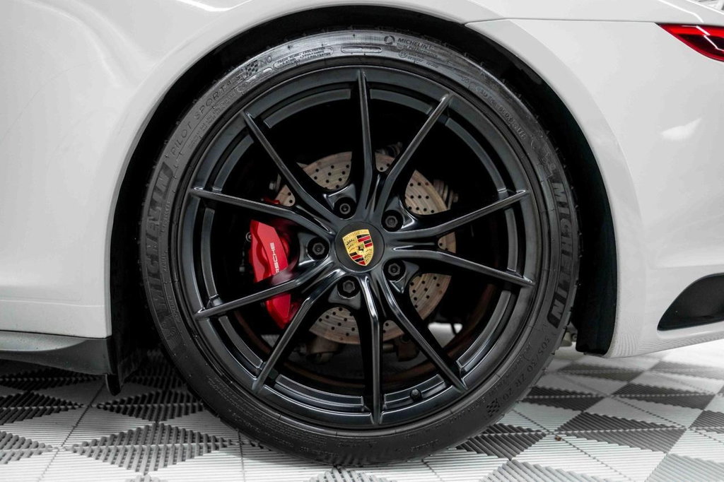 Porsche 991.2 Carrera GTS