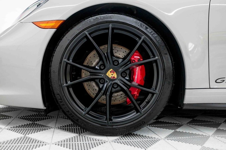 Porsche 991.2 Carrera GTS