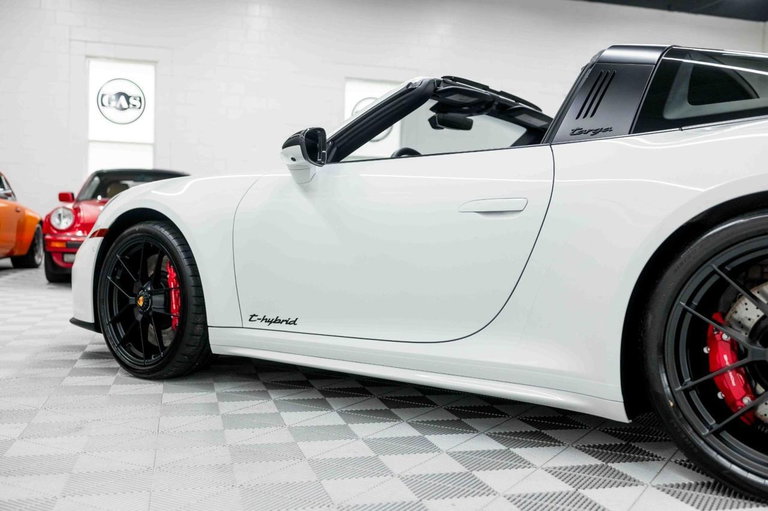 Porsche 992.2 Targa 4 GTS
