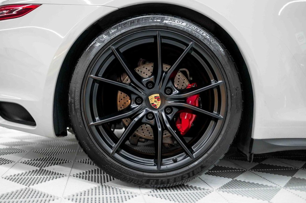 Porsche 991.2 Carrera GTS
