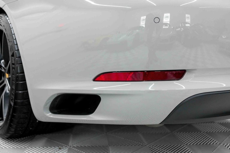 Porsche 991.2 Carrera GTS
