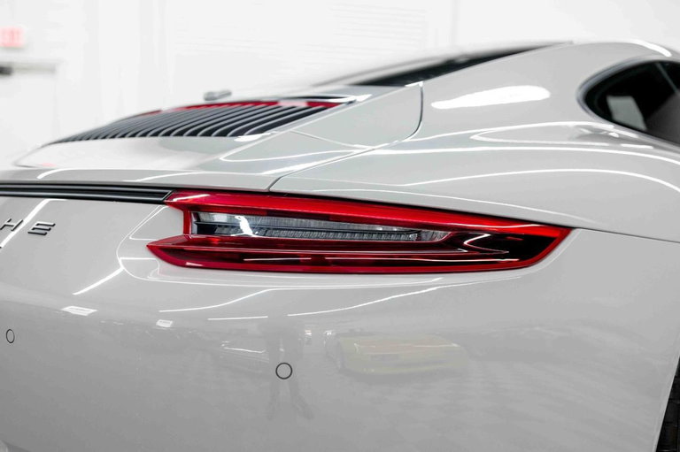 Porsche 991.2 Carrera GTS