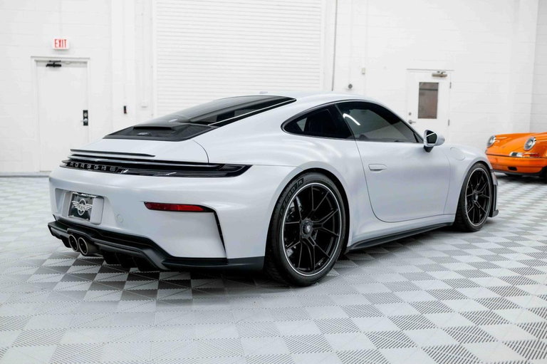 Porsche 992.2 GT3 Touring