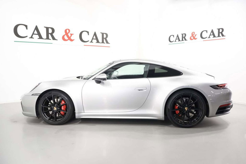 Porsche 992 Carrera 4S