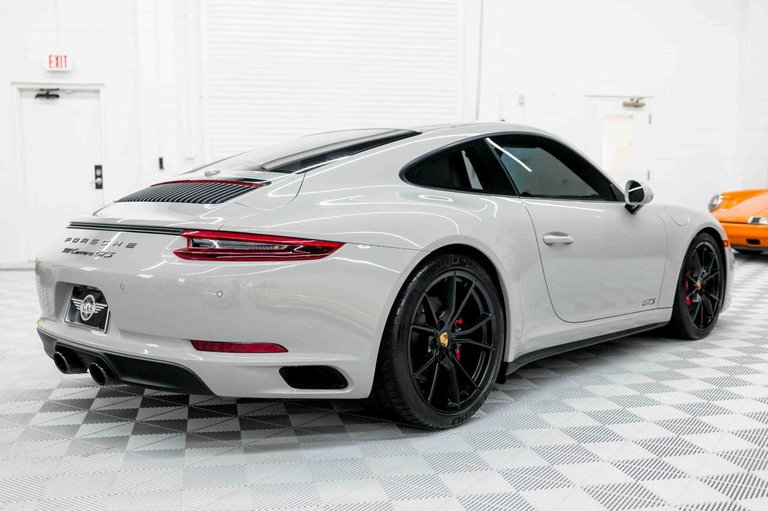 Porsche 991.2 Carrera GTS