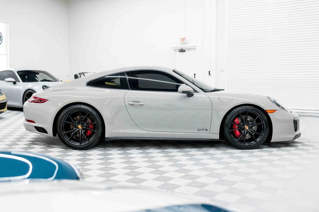 Porsche 991.2 Carrera GTS