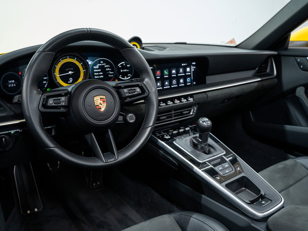Porsche 992 Carrera GTS