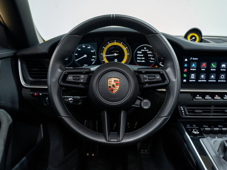 Porsche 992 Carrera GTS