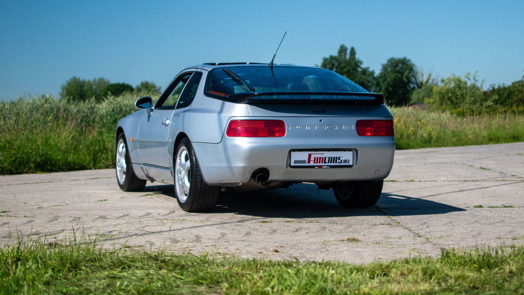 Porsche 968