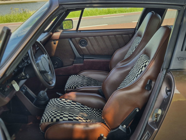 Porsche 911 SC