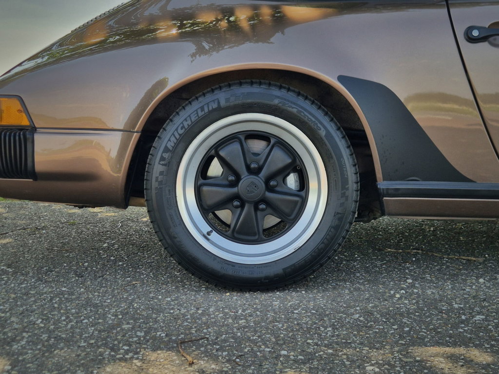 Porsche 911 SC