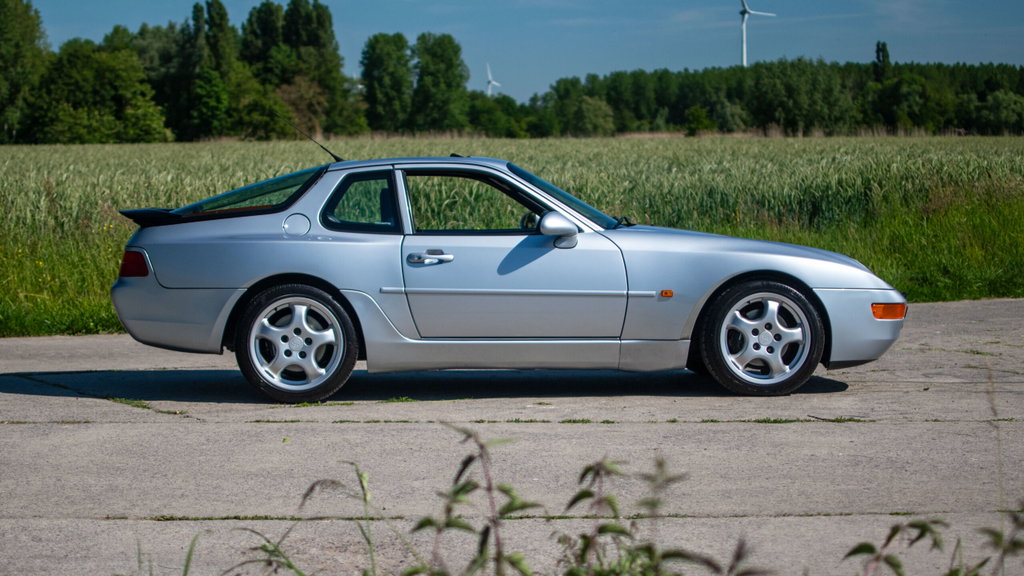 Porsche 968