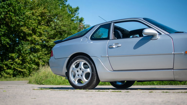 Porsche 968